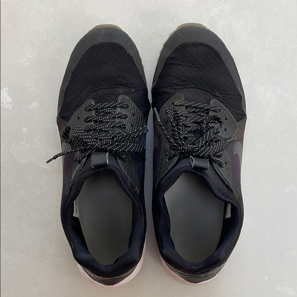 Two pair of Nike air max golf shoes. Size 12. - Picture 7 of 9